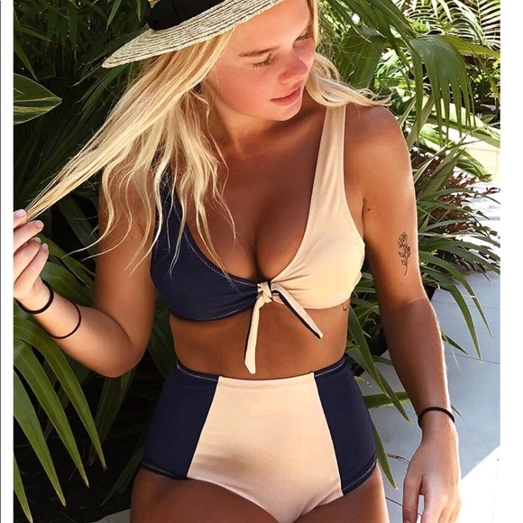 Cupshe Other - High waisted Bikini set NWT